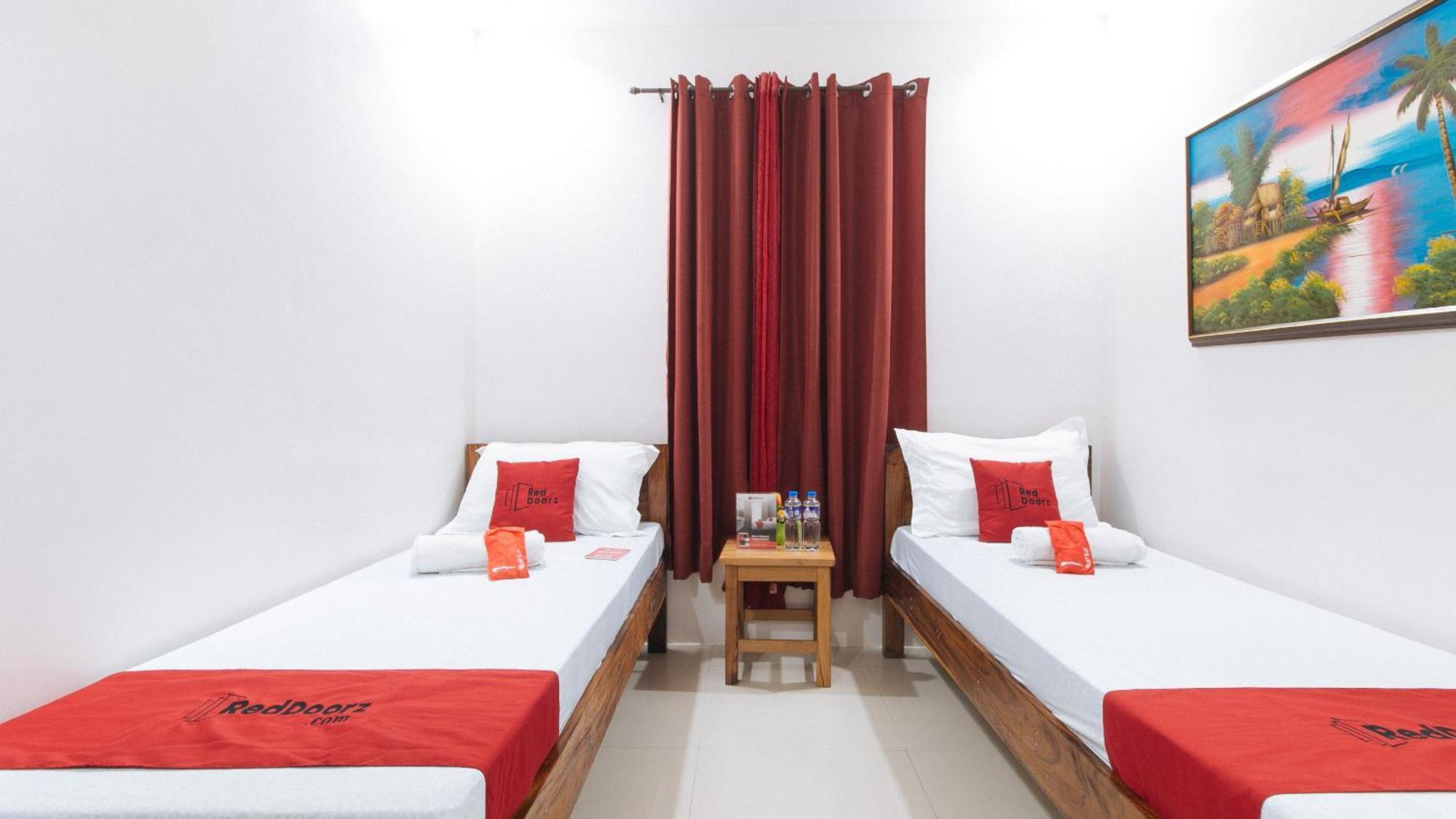 Reddoorz Plus @ Jollydays Hotel Nueva Ecija San Jose  Zewnętrze zdjęcie