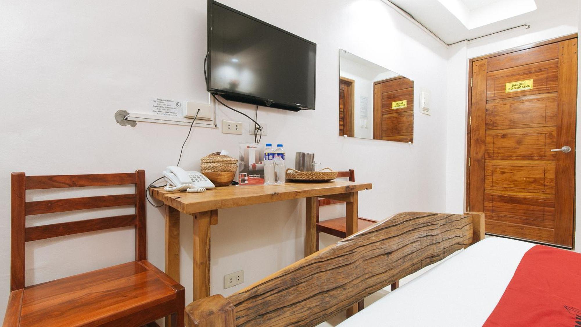 Reddoorz Plus @ Jollydays Hotel Nueva Ecija San Jose  Zewnętrze zdjęcie
