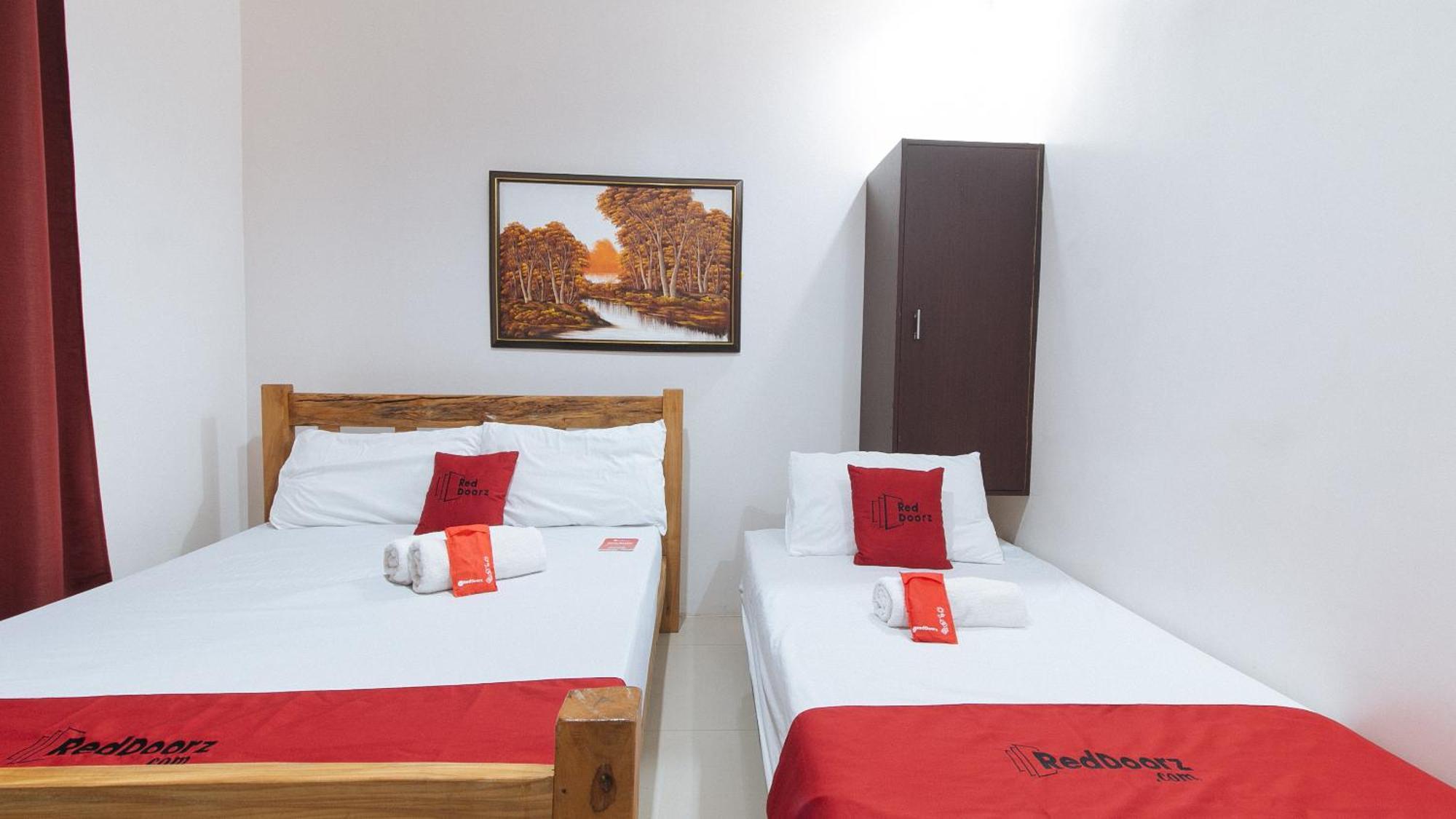 Reddoorz Plus @ Jollydays Hotel Nueva Ecija San Jose  Zewnętrze zdjęcie