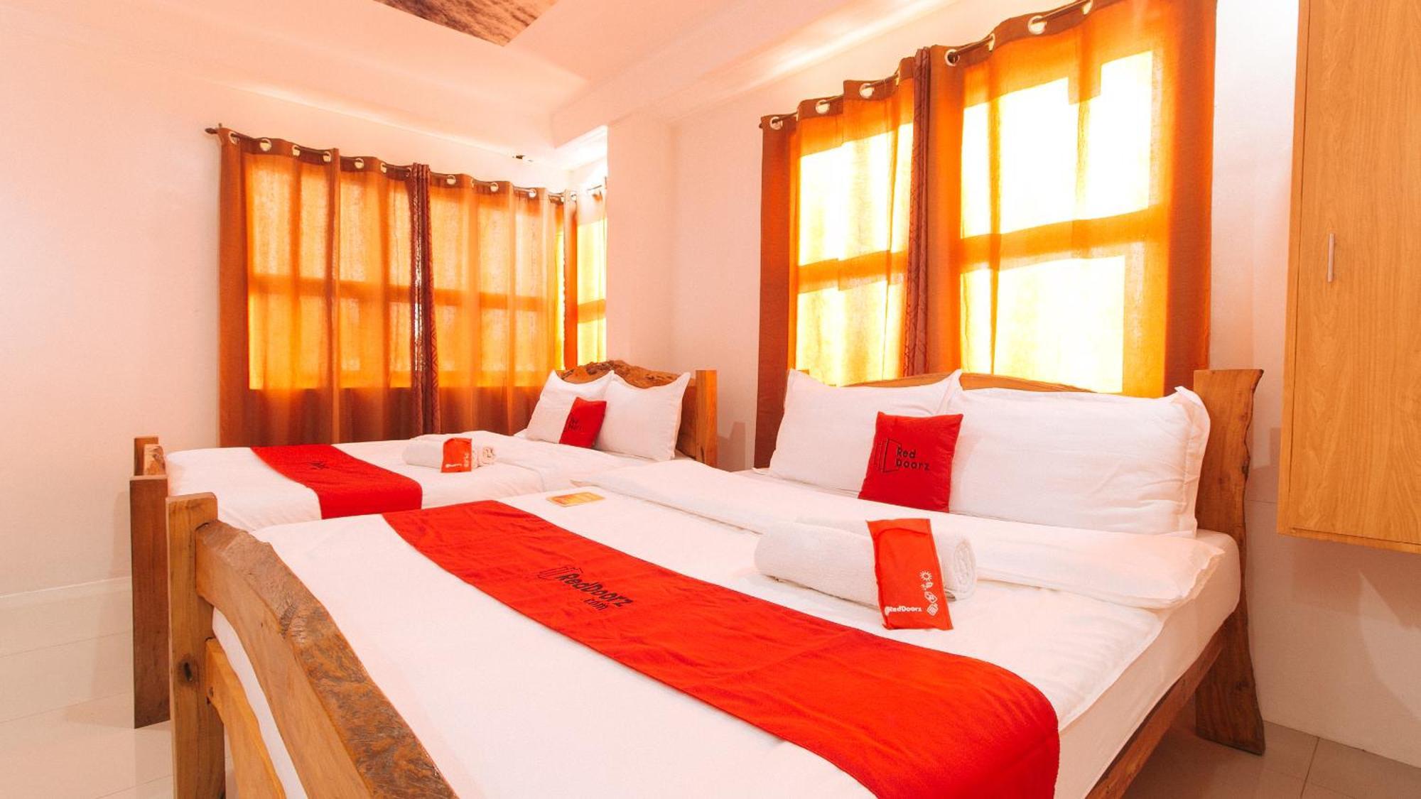 Reddoorz Plus @ Jollydays Hotel Nueva Ecija San Jose  Zewnętrze zdjęcie