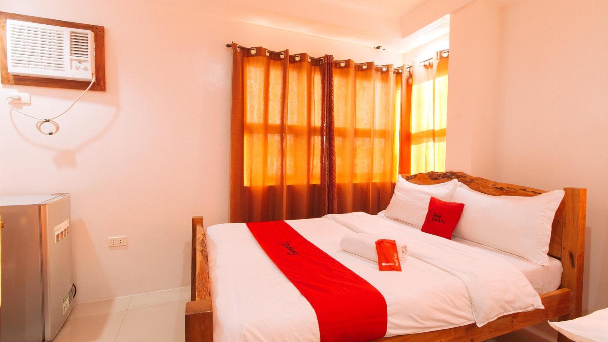 Reddoorz Plus @ Jollydays Hotel Nueva Ecija San Jose  Zewnętrze zdjęcie