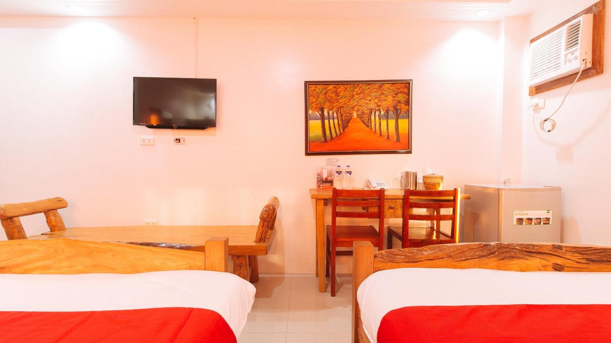 Reddoorz Plus @ Jollydays Hotel Nueva Ecija San Jose  Zewnętrze zdjęcie
