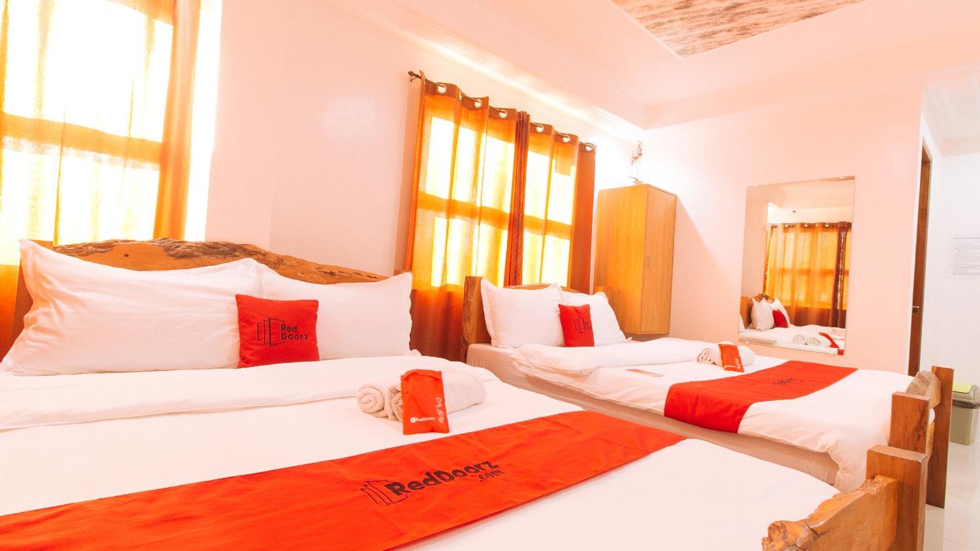 Reddoorz Plus @ Jollydays Hotel Nueva Ecija San Jose  Zewnętrze zdjęcie