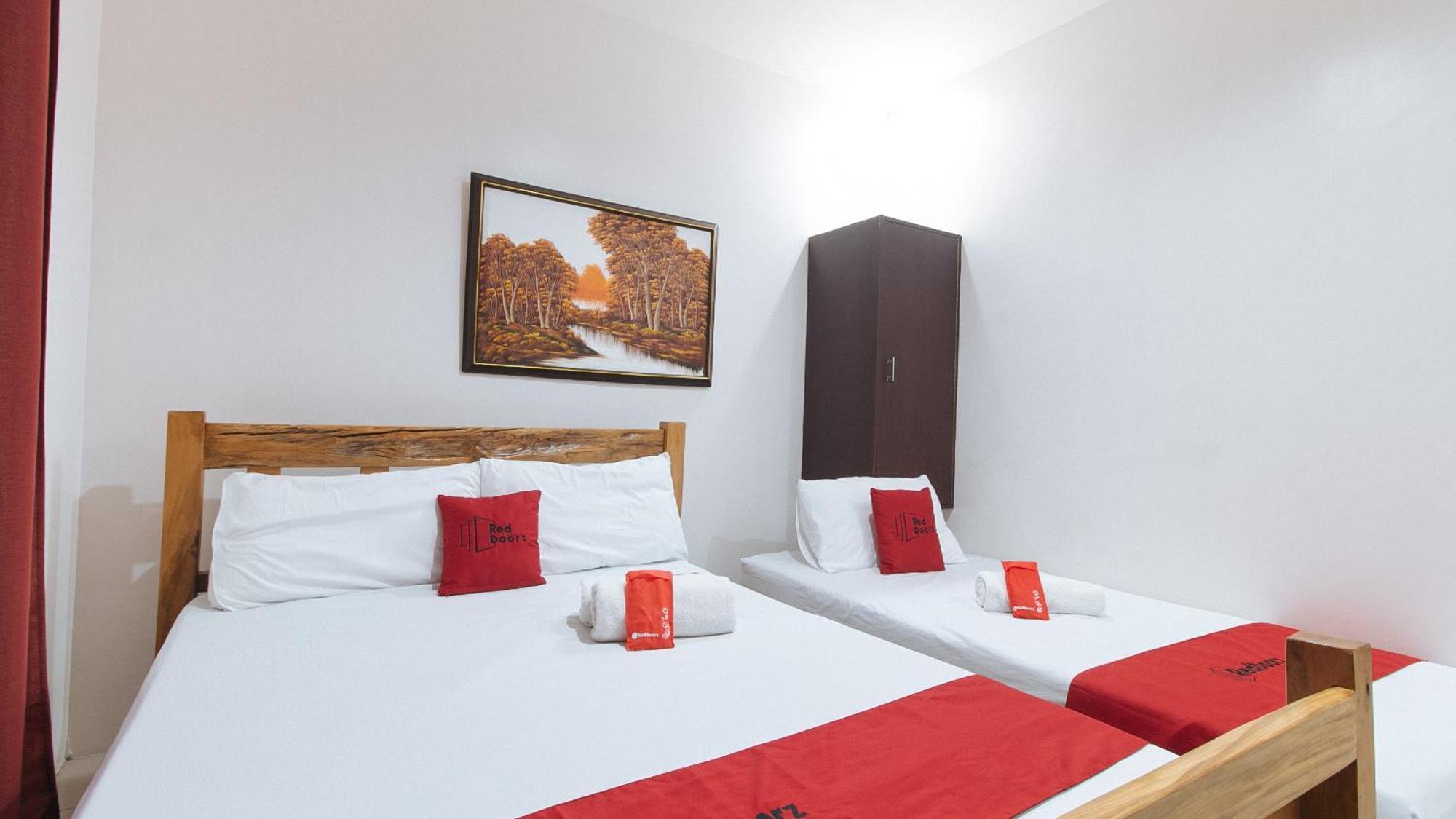 Reddoorz Plus @ Jollydays Hotel Nueva Ecija San Jose  Zewnętrze zdjęcie